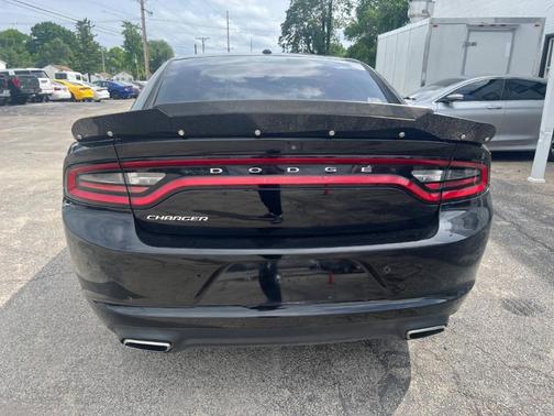 Pitch Black Clearcoat 2019 Dodge Charger SXT