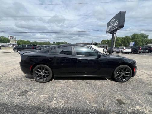 Pitch Black Clearcoat 2019 Dodge Charger SXT