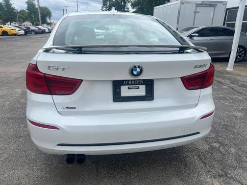 Alpine White 2018 BMW 330 Gran Turismo i xDrive