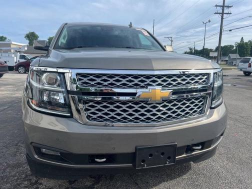 Pepperdust Metallic 2018 Chevrolet Tahoe LT