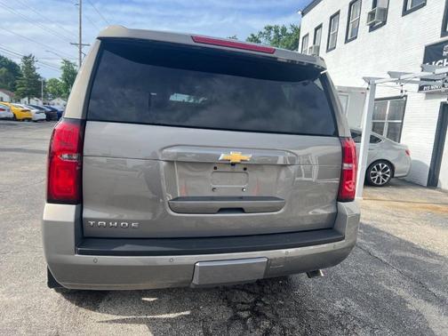 Pepperdust Metallic 2018 Chevrolet Tahoe LT