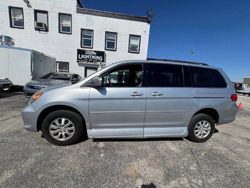 Polished Metal Metallic 2011 Honda Odyssey Touring