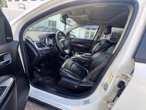White 2015 Dodge Journey R/T