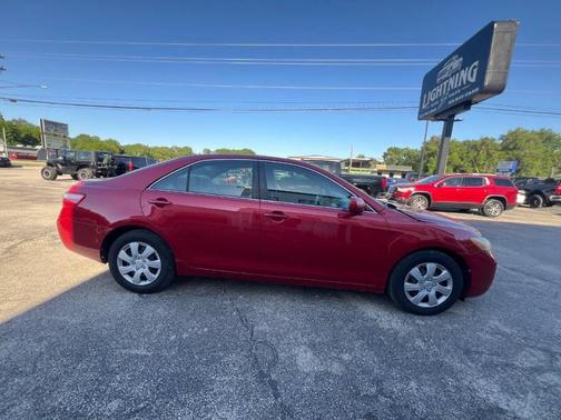 Red 2009 Toyota Camry LE