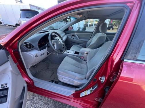 Red 2009 Toyota Camry LE