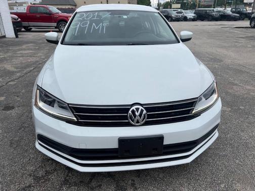 Pure White 2017 Volkswagen Jetta 1.4T S