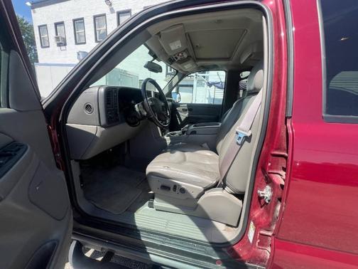 Sport Red Metallic 2005 Chevrolet Suburban 1500 Z71