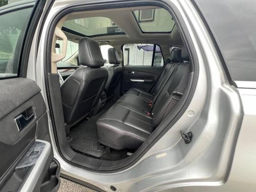 Ingot Silver Metallic 2011 Ford Edge Limited