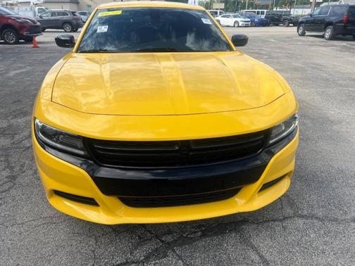 Yellow 2017 Dodge Charger SXT