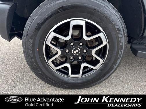 SHADOW BLACK 2022 Ford Bronco BIG BEND