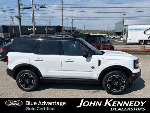 OXFORD WHITE 2025 Ford Bronco Sport OUTER BANKS