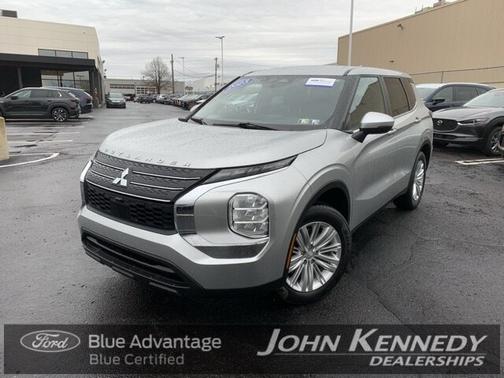 2023 Mitsubishi Outlander ES