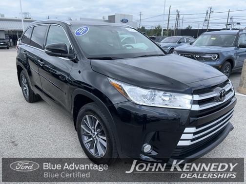 2018 Toyota Highlander SE
