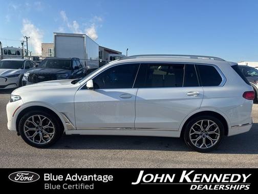 Mineral White Metallic 2022 BMW X7 XDRIVE40I