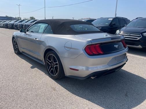 2022 Ford Mustang ECOBOOST PREMIUM