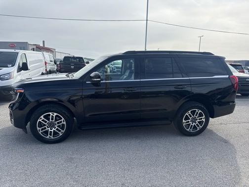 AGATE BLACK METALLIC 2025 Ford Expedition ACTIVE