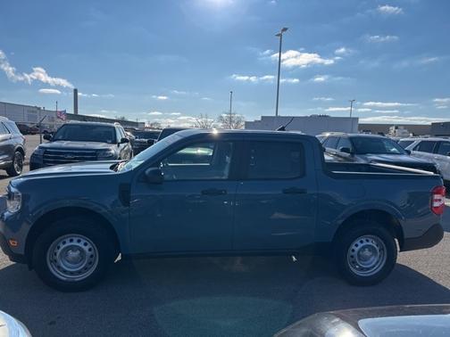 2022 Ford Maverick XL