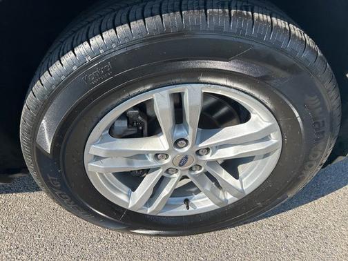 CARBONIZED GRAY METALLIC 2023 Ford Explorer XLT