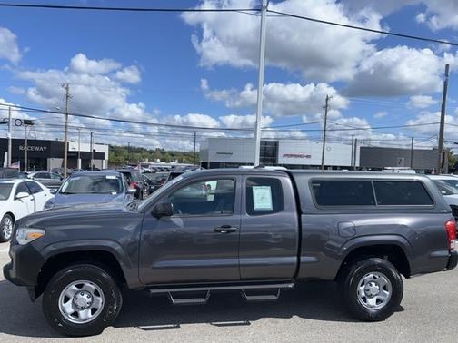 2017 Toyota Tacoma SR