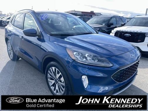 2022 Ford Escape TITANIUM