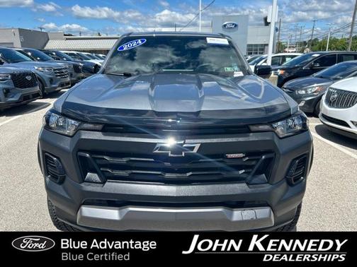 Sterling Gray Metallic 2024 Chevrolet Colorado TRAIL BOSS