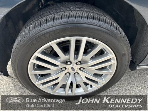 2024 Ford Expedition PLATINUM
