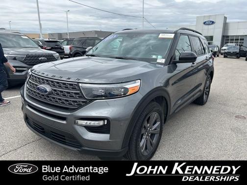 CARBONIZED GRAY METALLIC 2023 Ford Explorer XLT