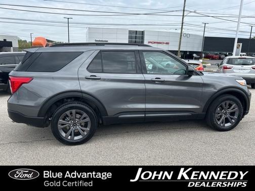 CARBONIZED GRAY METALLIC 2023 Ford Explorer XLT