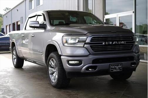 2022 RAM 1500 Laramie Crew Cab 4x4 64' Box