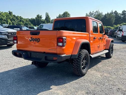 2025 Jeep Gladiator Sport