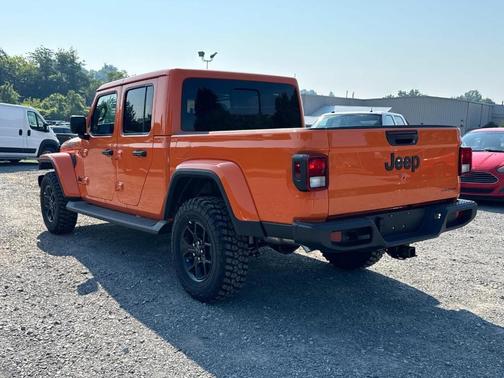 2025 Jeep Gladiator Sport