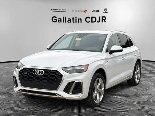 2023 Audi Q5 45 S line Premium Plus