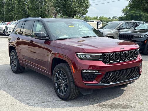2025 Jeep Grand Cherokee Summit