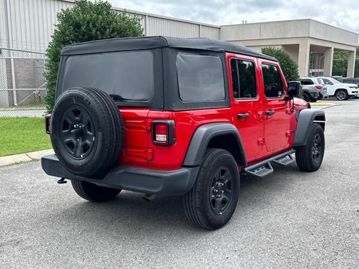 2022 Jeep Wrangler Unlimited Sport