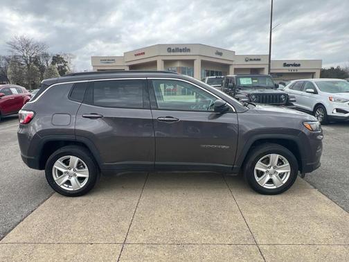 2022 Jeep Compass Latitude