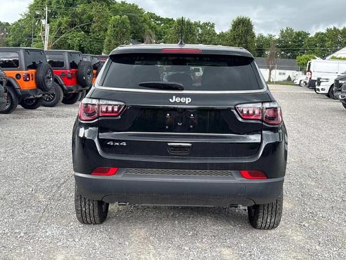 2025 Jeep Compass Sport