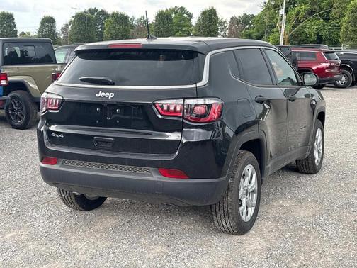 2025 Jeep Compass Sport