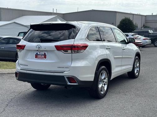 2017 Toyota Highlander Limited