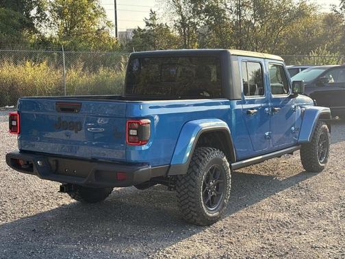 2025 Jeep Gladiator Sport