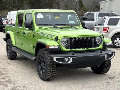 2025 Jeep Gladiator Sport