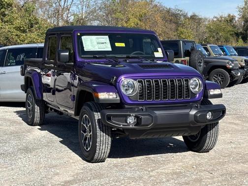 2026 Jeep Gladiator Sport