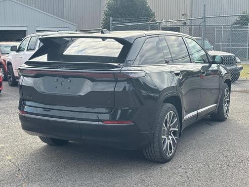 2025 Jeep Wagoneer S Limited