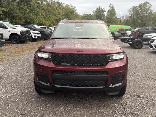 2025 Jeep Grand Cherokee L Laredo