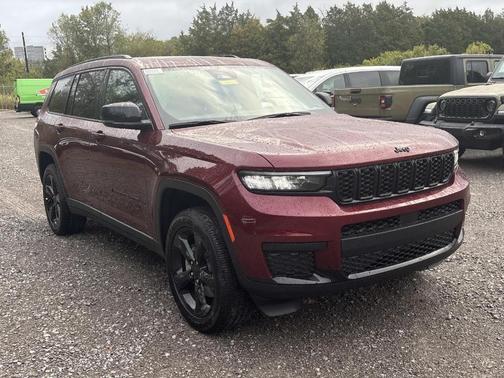 2025 Jeep Grand Cherokee L Laredo