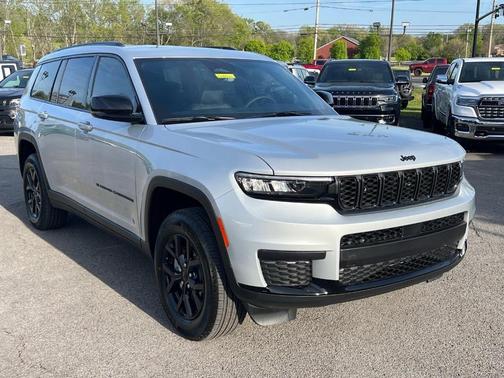 2025 Jeep Grand Cherokee L Laredo