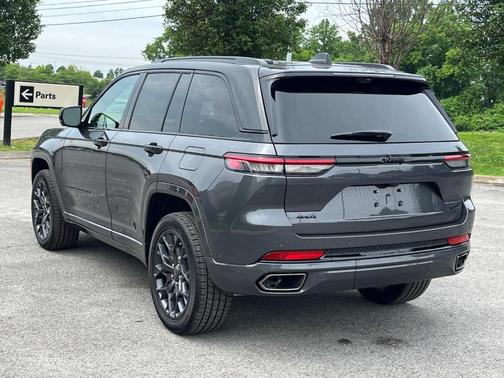 2025 Jeep Grand Cherokee Summit