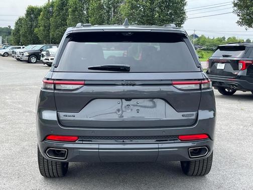 2025 Jeep Grand Cherokee Summit