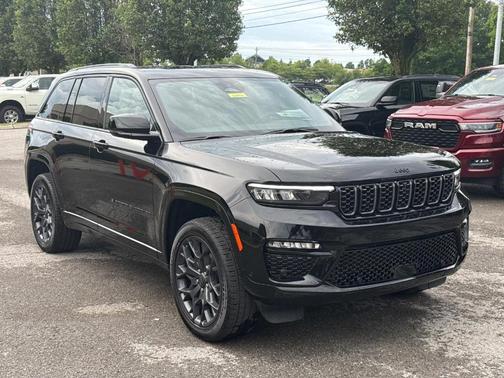 2025 Jeep Grand Cherokee Summit