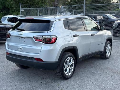 2025 Jeep Compass Sport