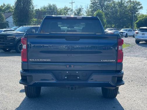 2022 Chevrolet Silverado 1500 Custom